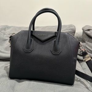 Givenchy Black Small Antigona Bag - EXCELLENT CONDITION